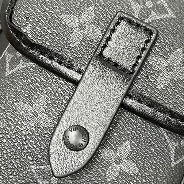 Louis Vuitton size: 15.0 x 17.0 x 8.0cm - Image 5