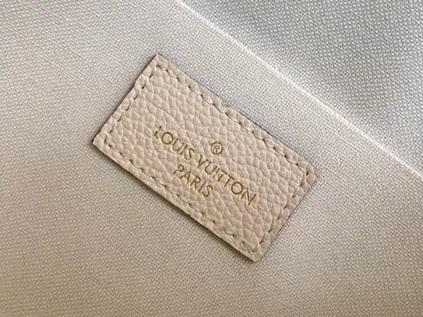 Louis Vuitton size：21x12x3cm - Image 3