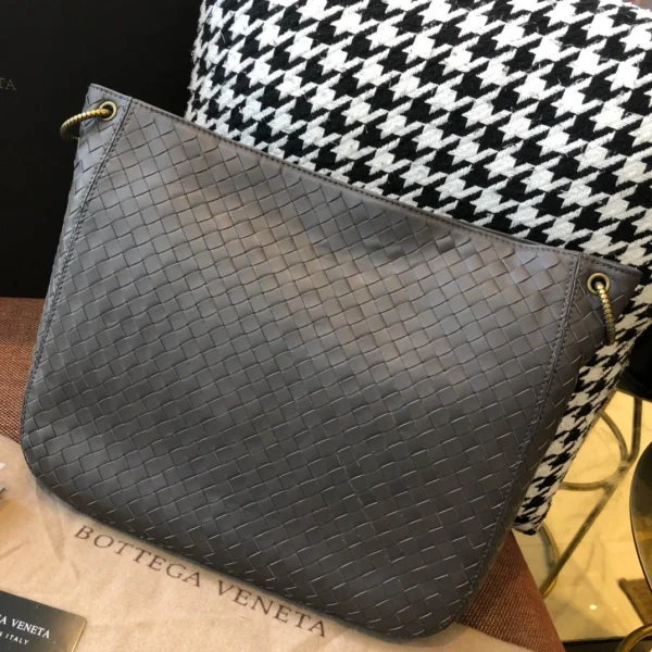 BV Briefcase Size: 33cm Grey - Image 2