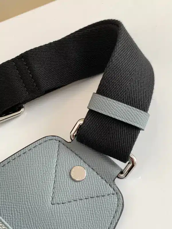 Louis Vuitton Size: 20.0 x 31.0 x 10.0 cm - Image 4