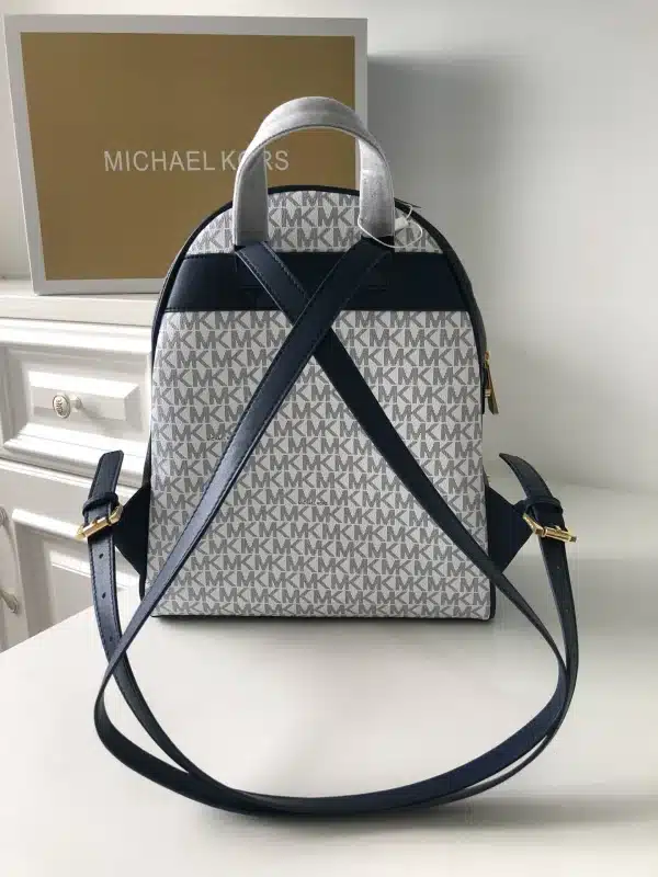 MK Handbag Crossbody Size:23*18*12 - Image 8