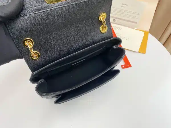 Louis Vuitton Size 21x15x8 CM - Image 2