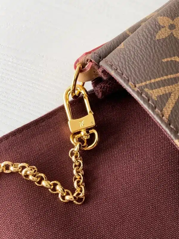 Louis Vuitton Size: 28.0 x 15.0 x 4.0 cm - Image 4