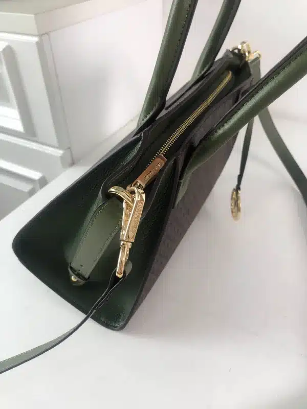 Mk Shoulder Crossbody Model:2115 L:28 H:22 W:14 - Image 4
