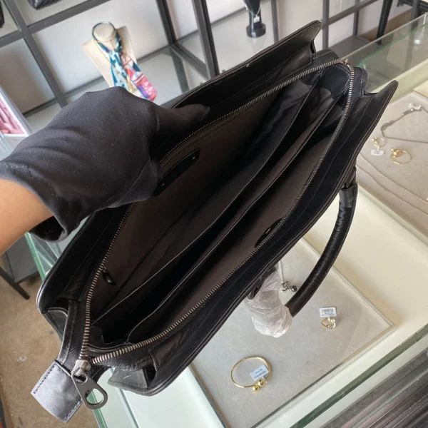 BV Briefcase Size:38cm - Image 12