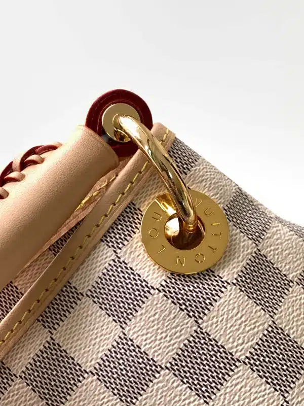 Louis Vuitton Size: 46 x 32 x 24 cm - Image 7