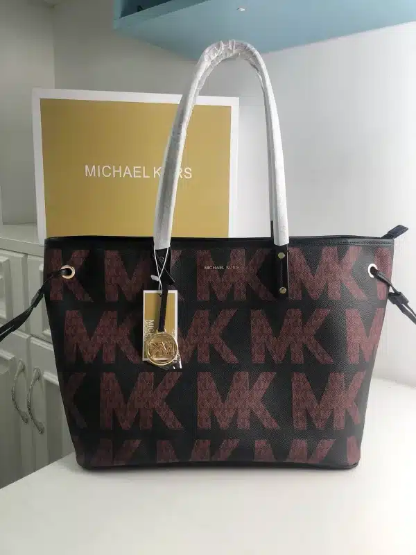 MK Model: 002 Size: 372917cm Size: 28*17cm