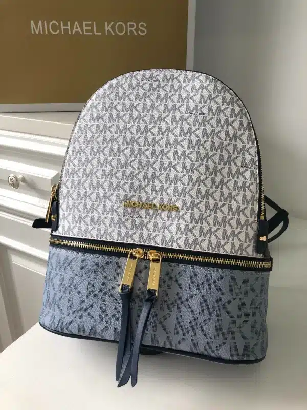 MK Handbag Crossbody Size:23*18*12 - Image 7