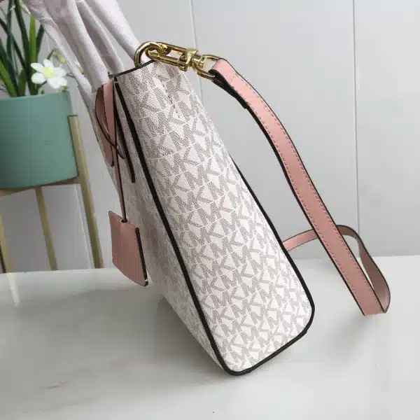 MK Sinclair Handbag Crossbody Model: 2113 Size 25m Height: 25m Width: 9*300 - Image 5
