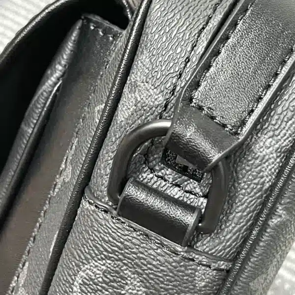 Louis Vuitton size: 15.0 x 17.0 x 8.0cm - Image 4