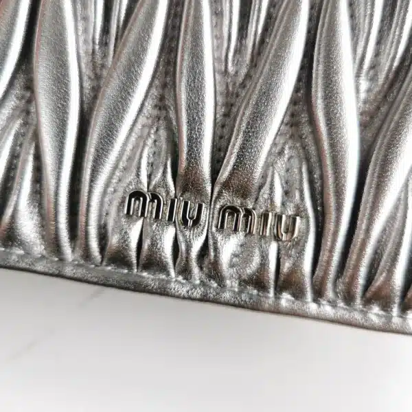 Matelasse Silver Grey Model: 5BD084 Length: 115cm size: 20 5.5 12 - Image 2