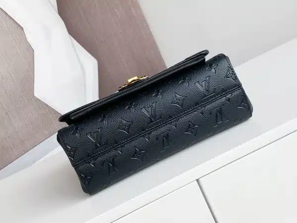 Louis Vuitton Size: 25.0 x 17.0 x 9.5 cm - Image 7