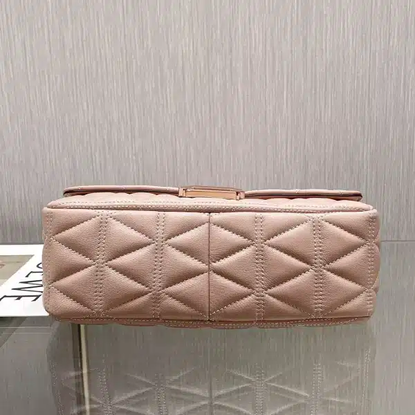 MK small fragrant style sheepskin bag chain pink Size: 25CmX16cmX8.5cm - Image 4