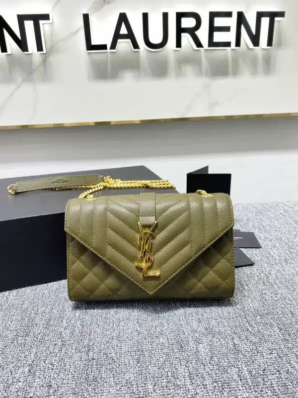 Envelope bag Size：21x13x6cm Code：392745