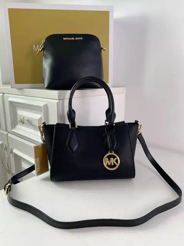 MK Handbag Crossbody Size:23*18*12 - Image 16