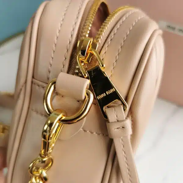 Miu Miu splicing shoulder strap Model: 5BH118B size: 20X13X5.5cm - Image 11