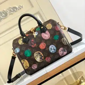 Louis Vuitton Size: 25.0 x 19.0 x 15.0 cm