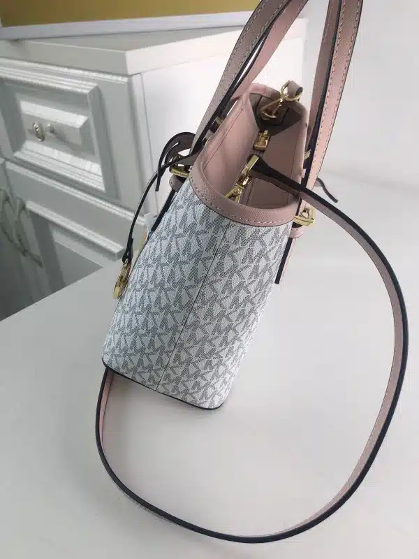 MK Model:006 Size:28*23*19*11 - Image 6