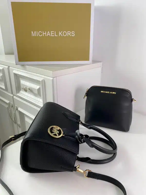 MK Handbag Crossbody Size:23*18*12 - Image 15