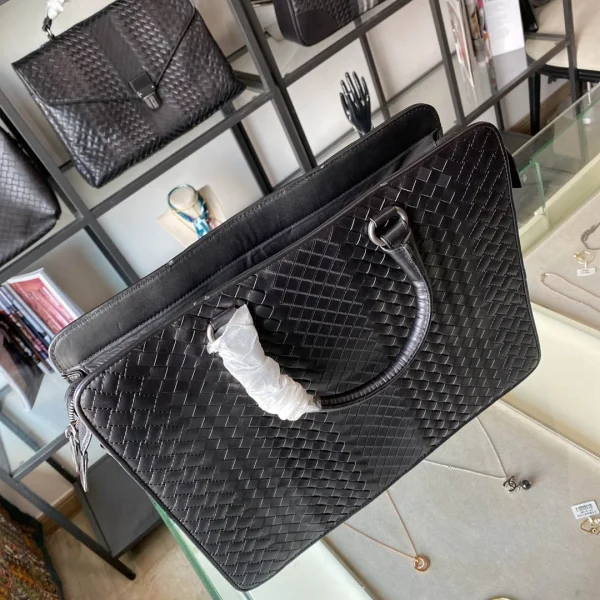 BV Briefcase Size:38cm - Image 13